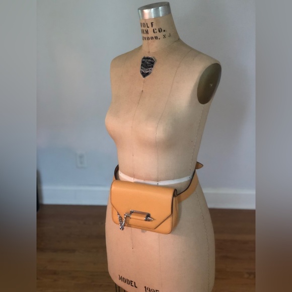 Mackage Handbag: Ochre Devin Convertible Belt or Crossbody Bag - Picture 2 of 11